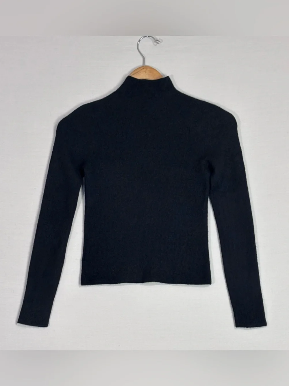 Quince 100% Cashmere Mock Neck Sweater Cropped Soft Luxury Minimal